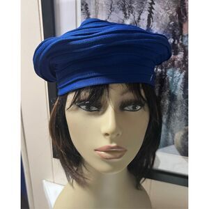 NWT Klayrine Cormier Cirque du Soleil Bright Blue Beret
